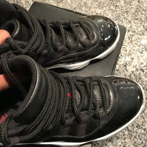 Jordan 11 win like 72-10 Sz 8